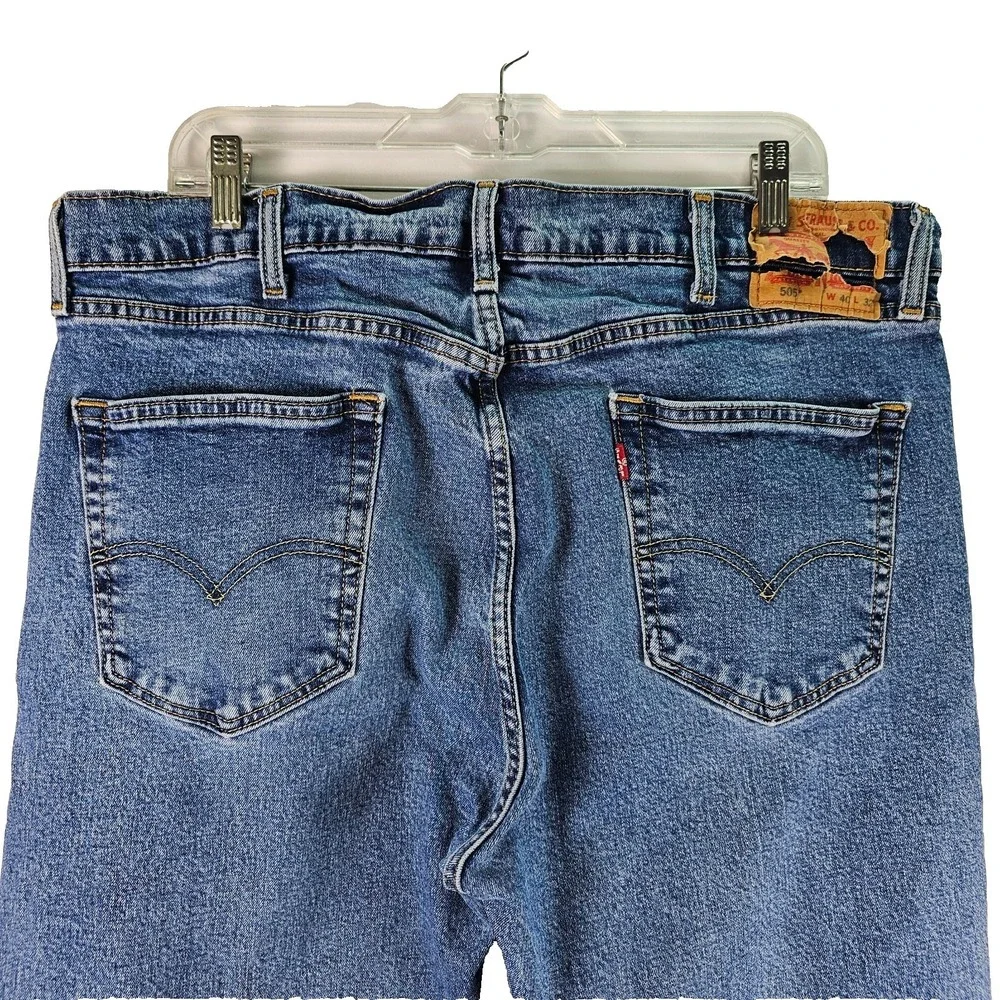 Levi's 505 Jeans Men's 40 x 32 Regular Fit Straight Leg Medium Stonewash Stretch
